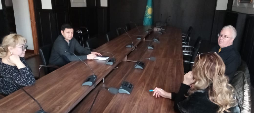 Шетелдік зерттеуші маманмен кездесу