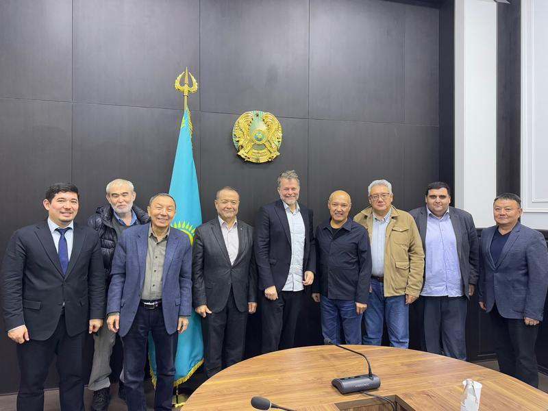 Хельсинки университетінің профессоры қатысуымен сарапшылық кездесу