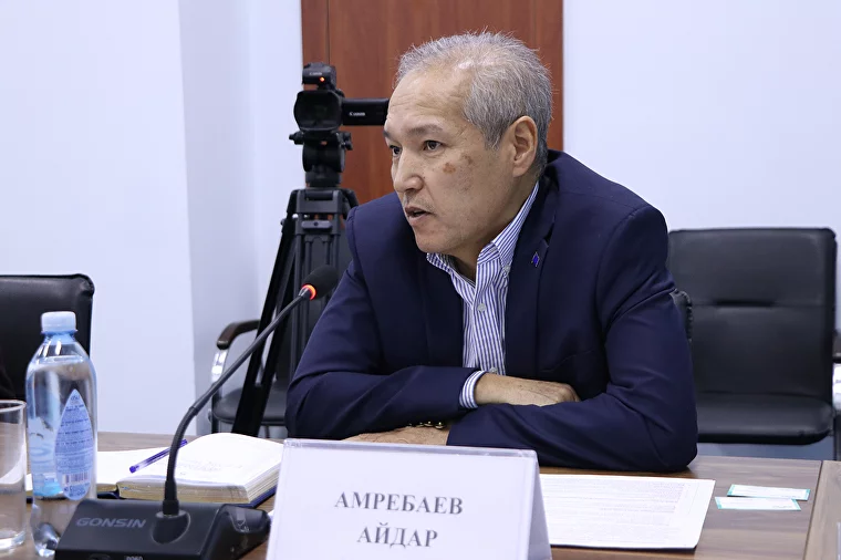 Айдар Амребаев: «Мы будем наблюдать все более жесткую и содержательную политическую конкуренцию»