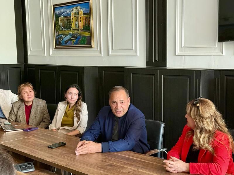 Қоғамдық келісім саясаты және ғылыми қауымдастықтың рөлі