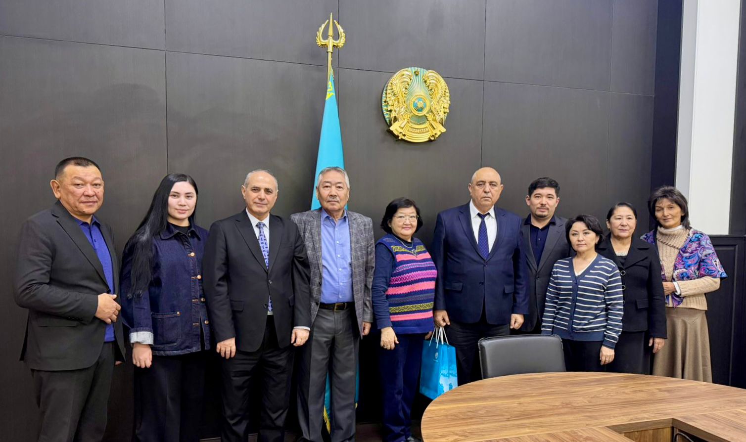 Шетелдік философпен жұмыс кездесуі