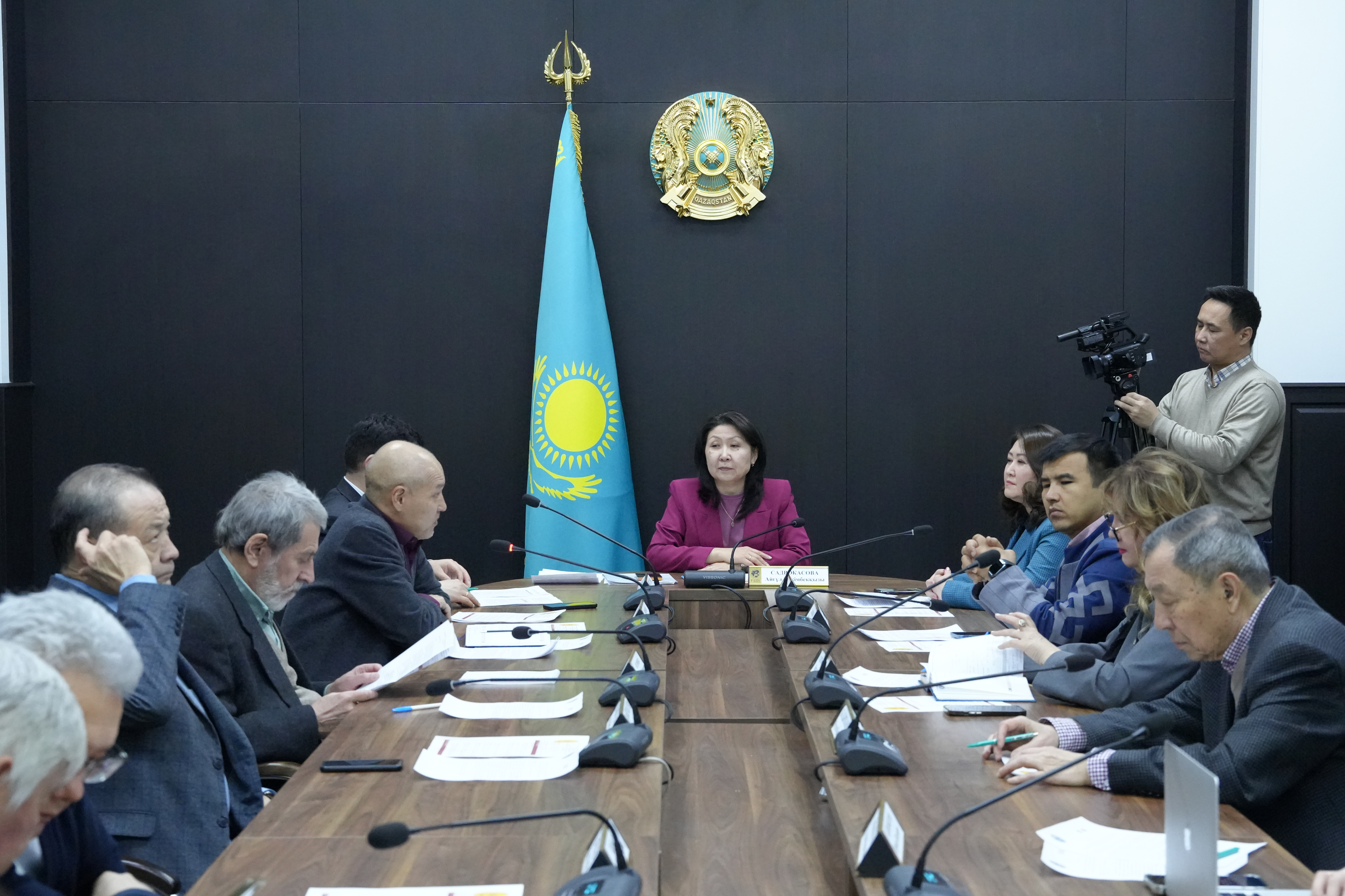 Эксперты обсудили перспективы принятия нового проекта Конституции. Конституционная реформа