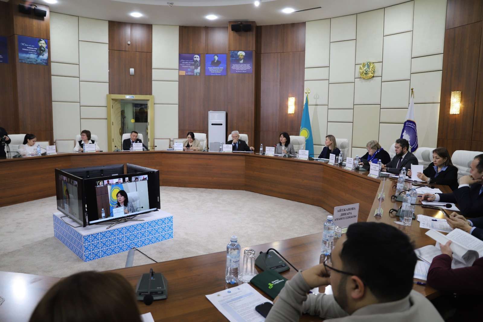 Астанадағы Достық үйінде Қазақстан халқы Ассамблеясының Ғылыми-сарапшылық кеңесінің отырысы өтті. 