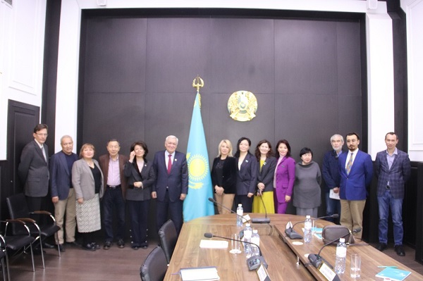 Meeting of a group of Deputies of the Senate of the Parliament of the Republic of Kazakhstan with scientists of the Institute of Philosophy, Political Science and religious studies