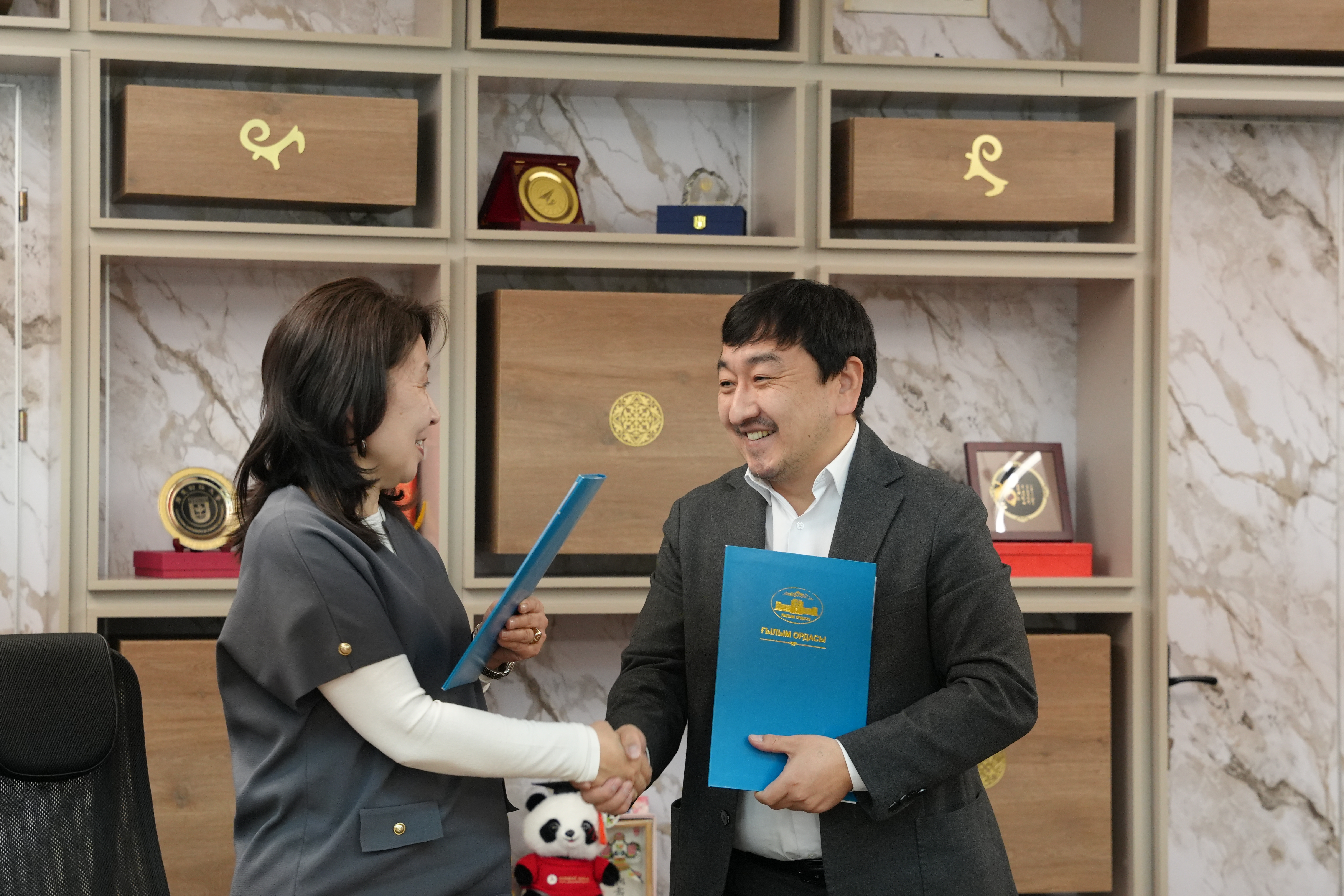 Memorandum of Cooperation Signed Between Gylym Ordasy and the Institute of Philosophy, Political Science and Religious Studies